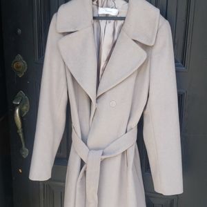 TAHARI light grey coat